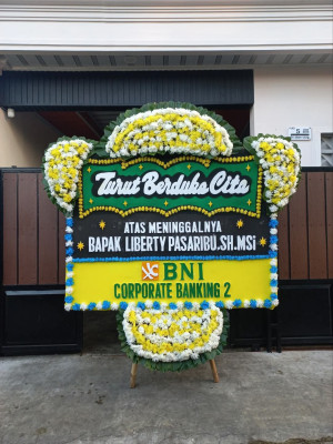 Papan Bunga Duka di Kubang