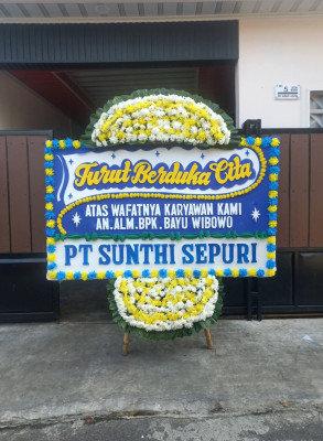 Papan Bunga Duka di Kubang