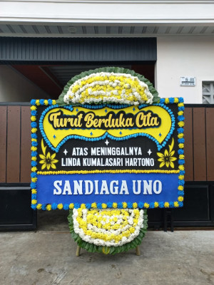 Papan Bunga Duka di Kubang
